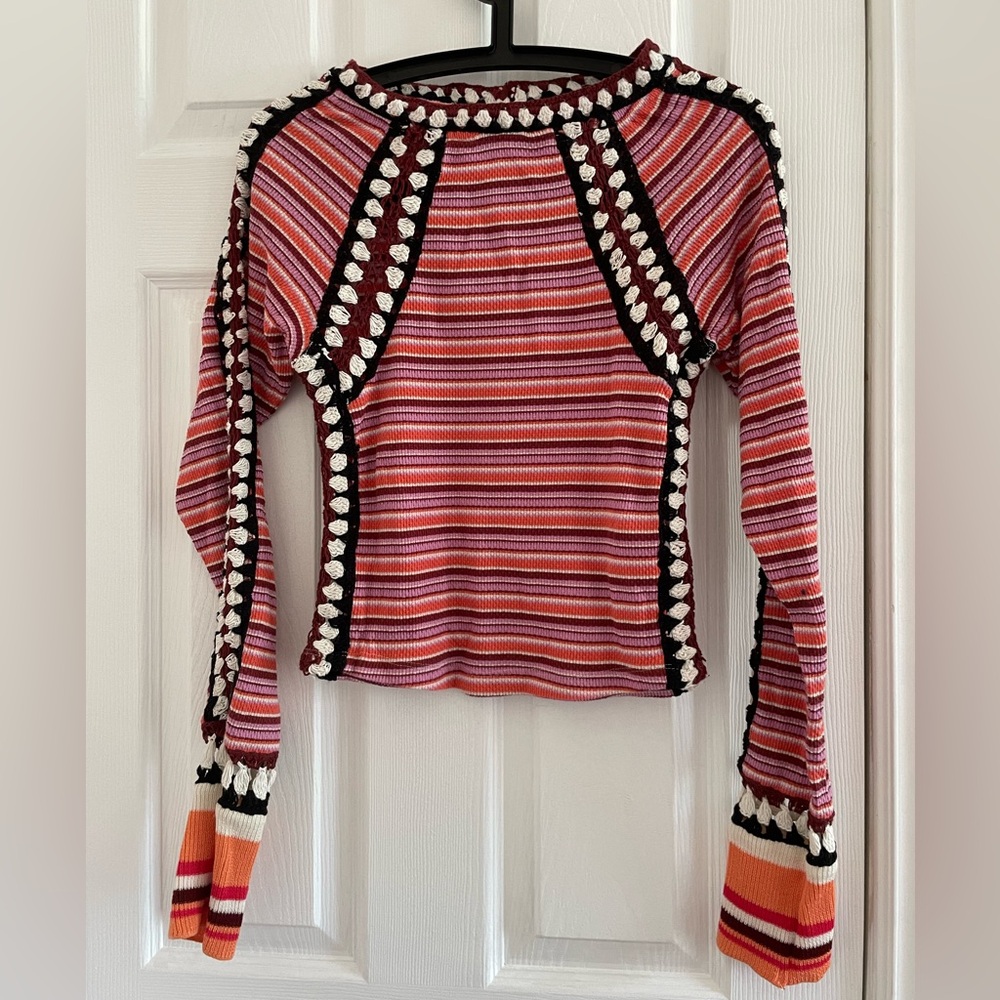 Free People SZ S crochet detail top
